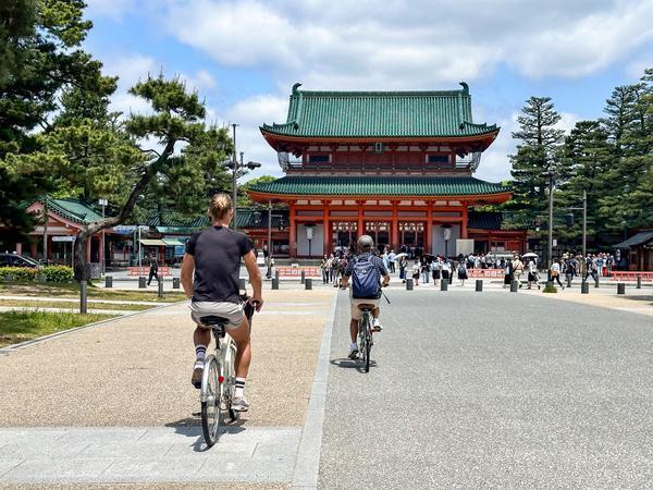 Japan 15 day tour, ancient forts & futuristic cities