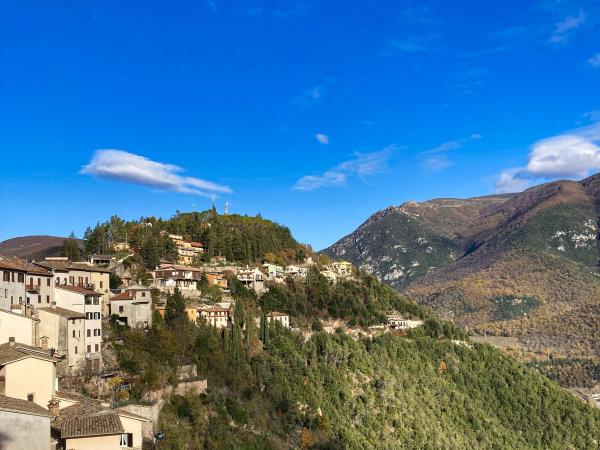 Umbria small group walking holiday
