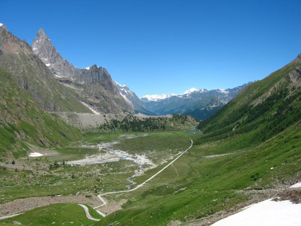Womens only Tour du Mont Blanc guided walking holiday