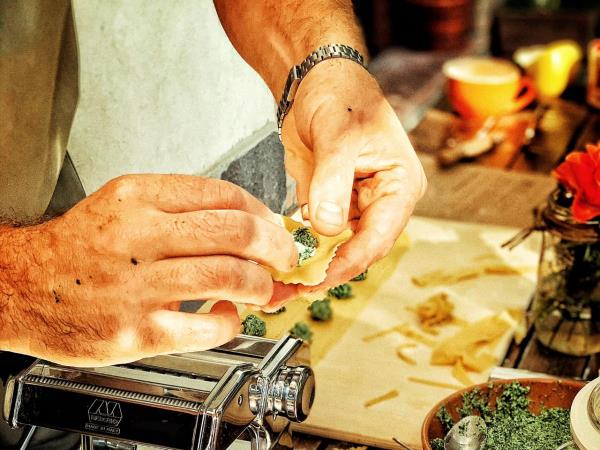 Tuscany food, wine and cookery retreat