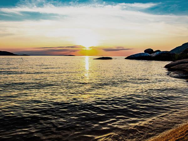 Malawi wildlife and beach holiday