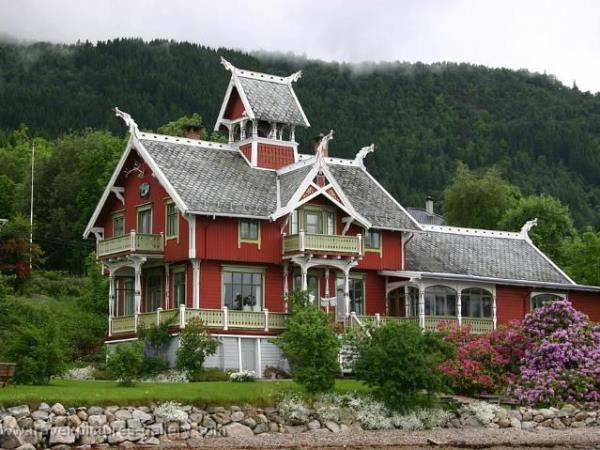 Luxury Norway fjords rail and glacier cruise