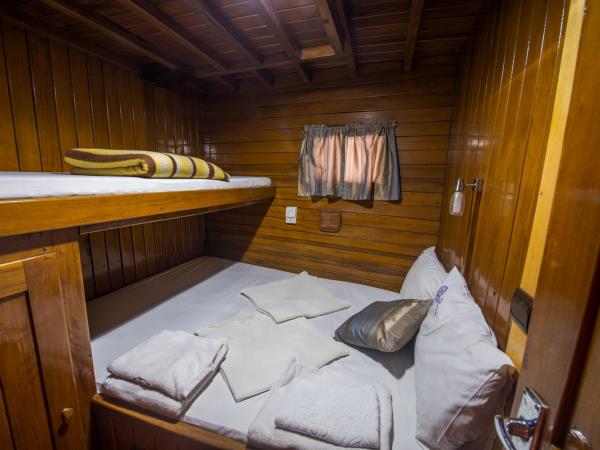 Saronic Greek island gulet cruise 