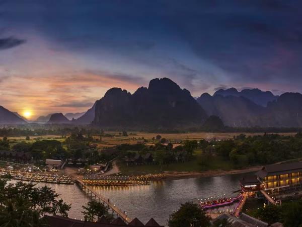 Laos guided tour, with added comfort