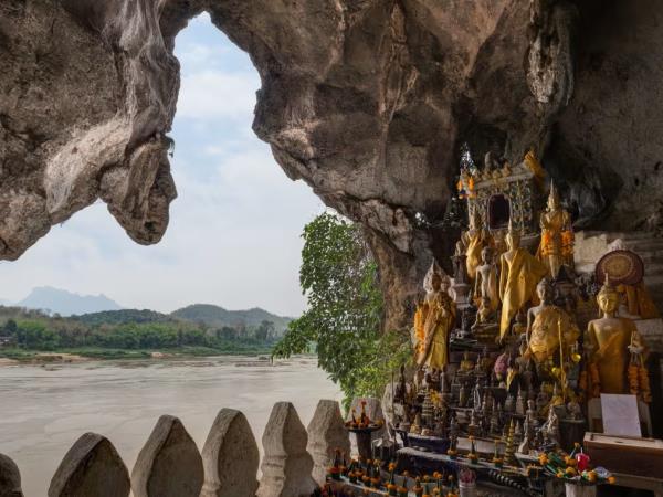 Laos guided tour, with added comfort