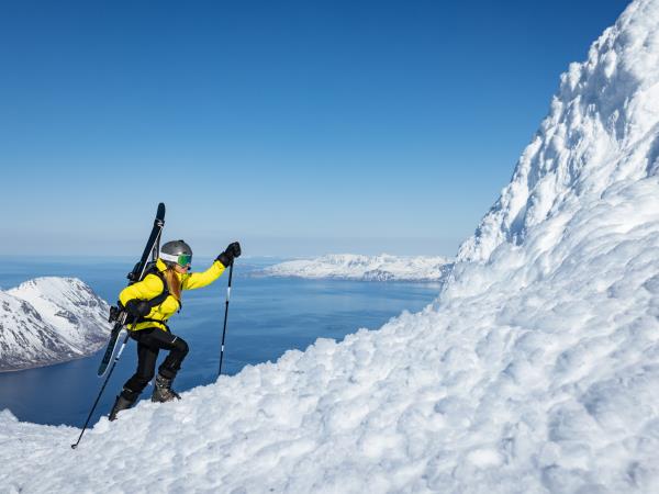 Skiing and sailing holiday in Norway 