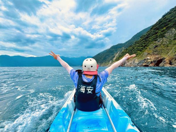 Taiwan 12 day small group tour