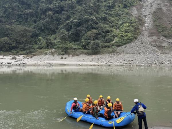 Nepal budget adventure tour