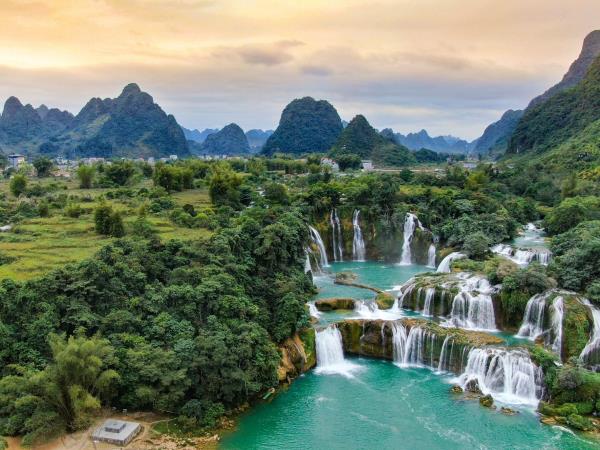 North Vietnam cycling tour, 8 days