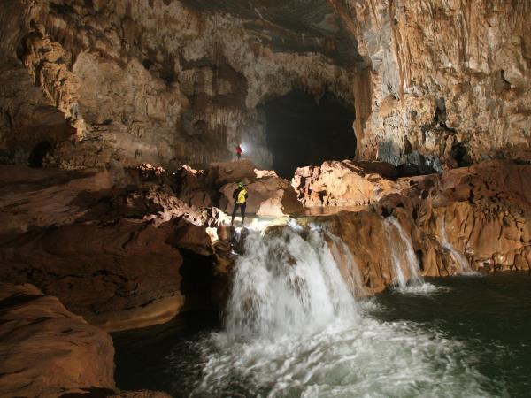Central Vietnam caves and cultural tour 