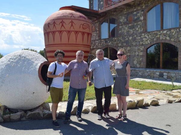 Georgia walk & wine tour