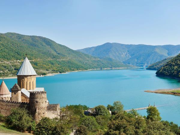 Georgia walk & wine tour