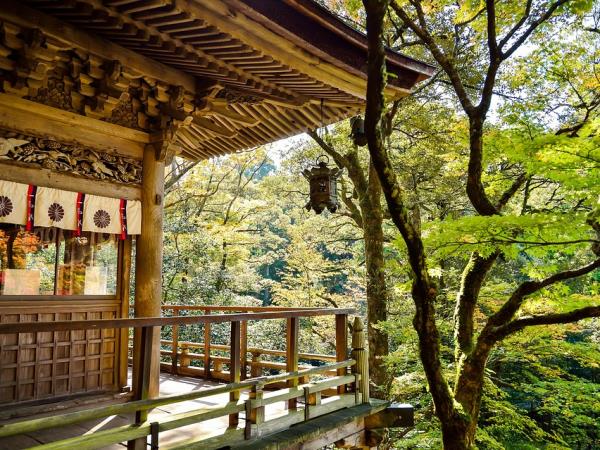 Japan hot springs honeymoon