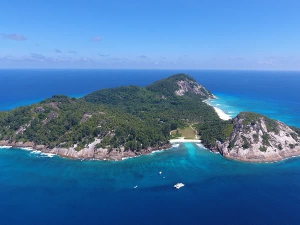 Marine conservation holiday in the Seychelles