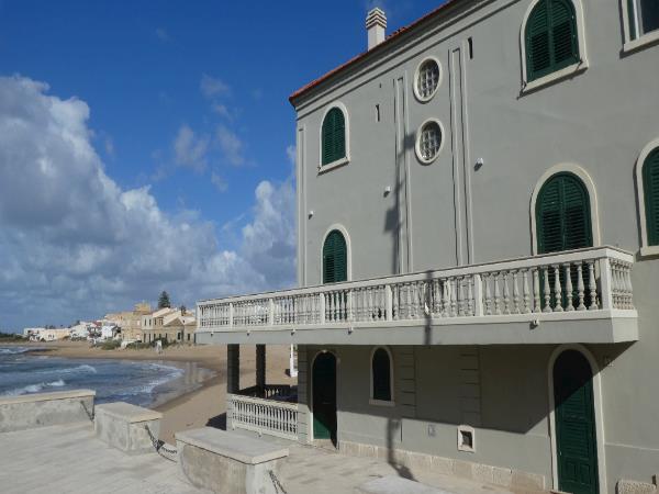 Sicily cultural and food small group walking holiday