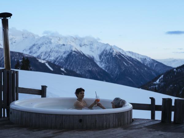 Learn to ski and yoga holiday in Austria