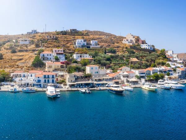 Mykonos sailing holiday for 18-35s
