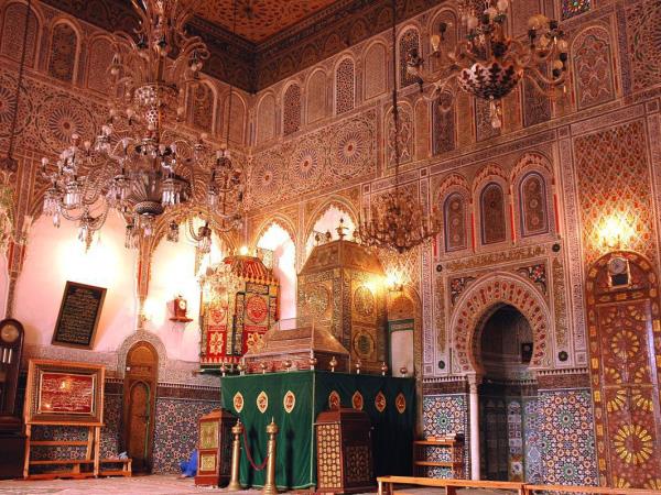 Imperial cities and desert luxury tour, Morocco