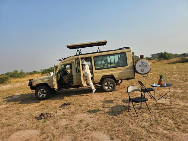 Uganda wildlife and activity holiday 