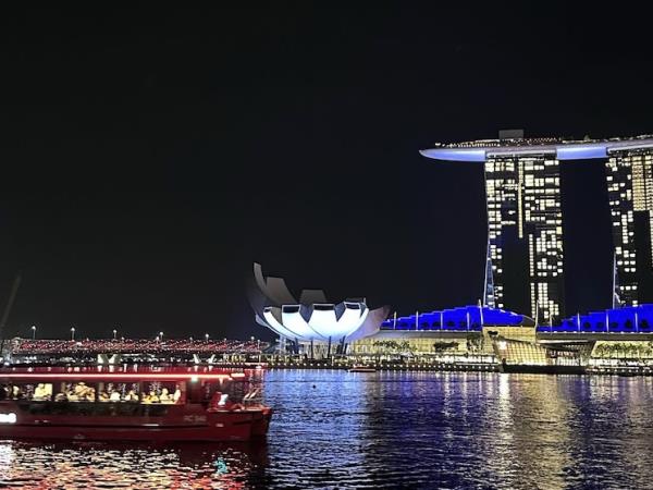 Malaysia, Borneo & Singapore family 12 day tour