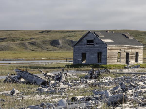 Complete Northwest Passage expedition cruise