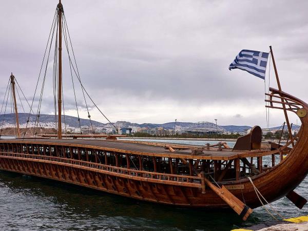 Athens tour with with expert archaeologists