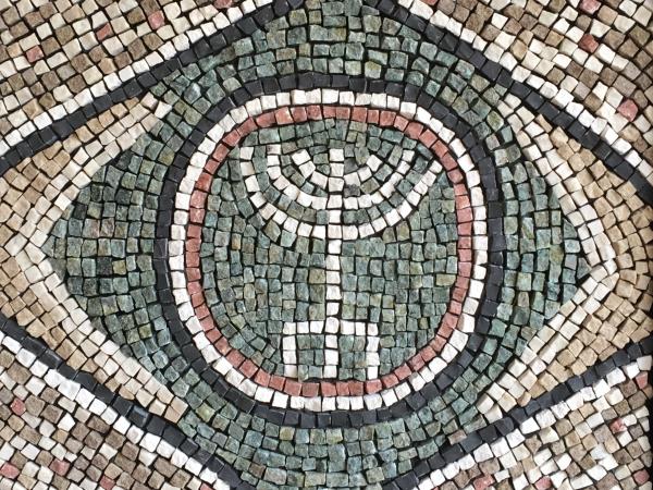 Mosaics workshop art holiday in Greece