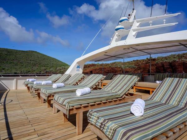Galapagos Western Islands luxury cruise