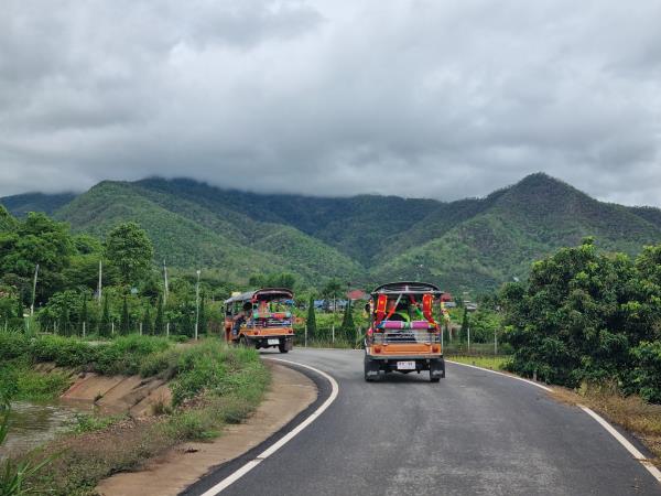 Learn to drive a Tuk Tuk & holiday in Thailand