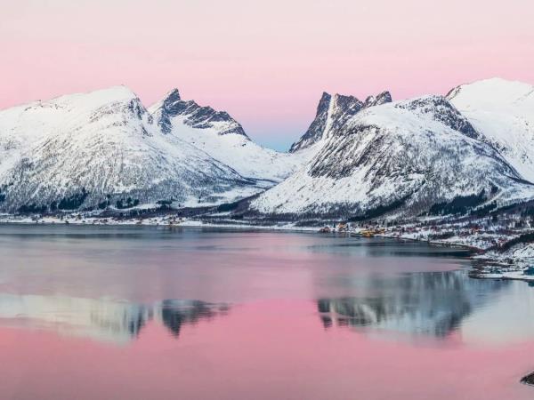 Arctic expedition cruise in Norway,under the Northern Lights