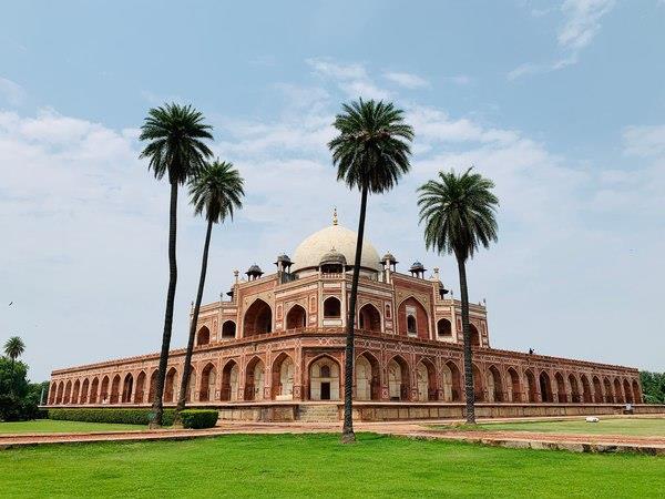 Northern India holiday, by rail and road