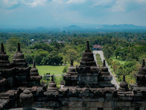 Indonesia culture and nature tour