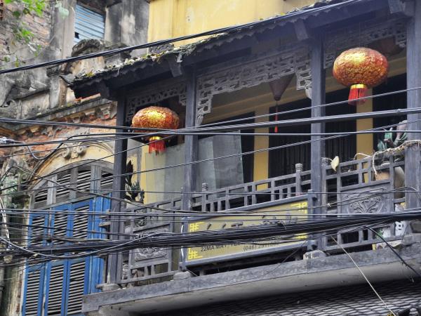 Hanoi to Da Nang tour in Vietnam