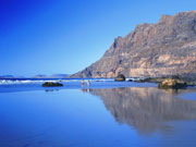 Playa de Famara, Lanzarote. Photo by Lanzarote Tourist Board