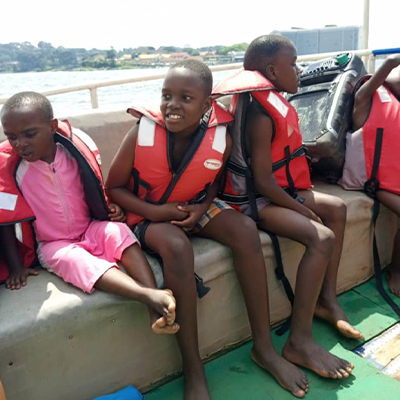 The children on the boat