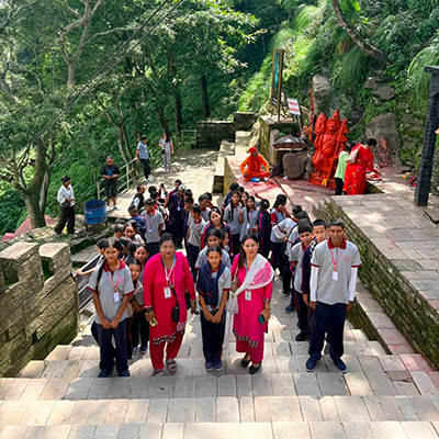 A group photo from the trip