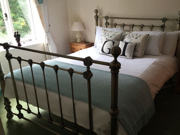 Petersfield pub with B&B, South Downs, England