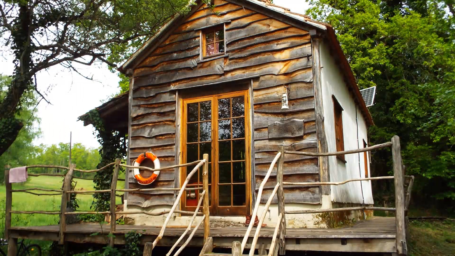 Dordogne Self Catering Cabin Sleeping 4 Helping Dreamers Do