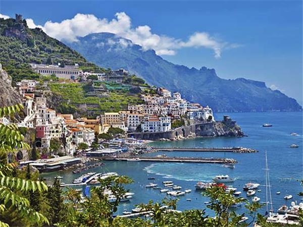 Amalfi Coast and Bay of Naples holidays