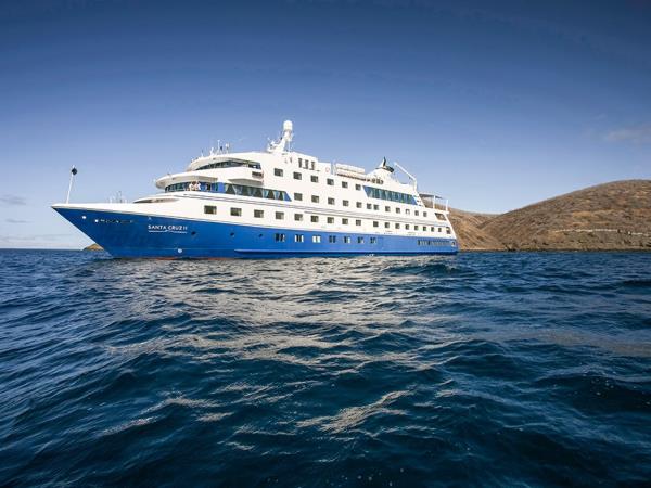 Galapagos wildlife cruise