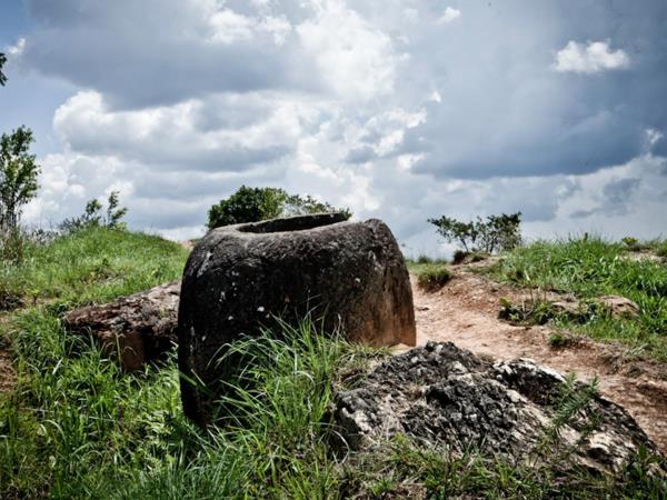 Laos 5 day tour, Luang Prabang to Vientiane 